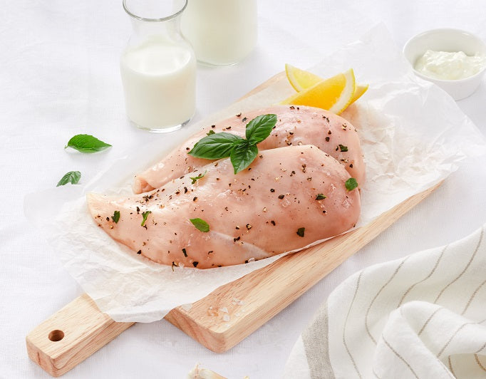寵物食品: 「自家品牌」泰國牛奶雞胸包裝(1KG裝)Thai. Select  Chicken Breast Skin Off Boneless